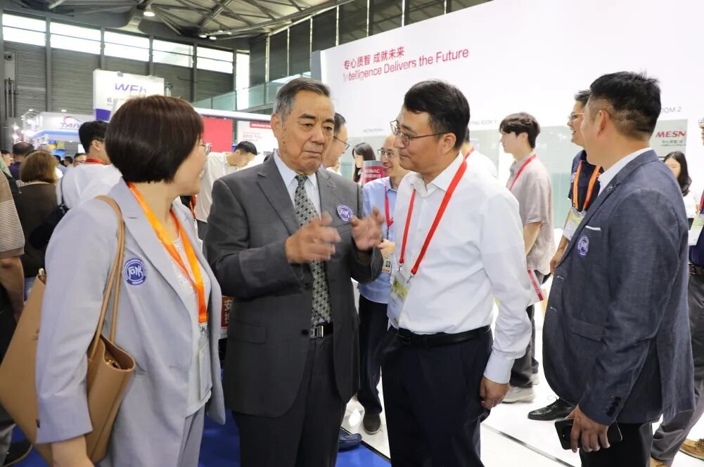 软控股份携最新智能橡机产品及解决方案相第二十三届中国国际橡胶技术展览会 软控股份携最新智能橡机产品及解决方案相第二十三届中国国际橡胶技术展览会